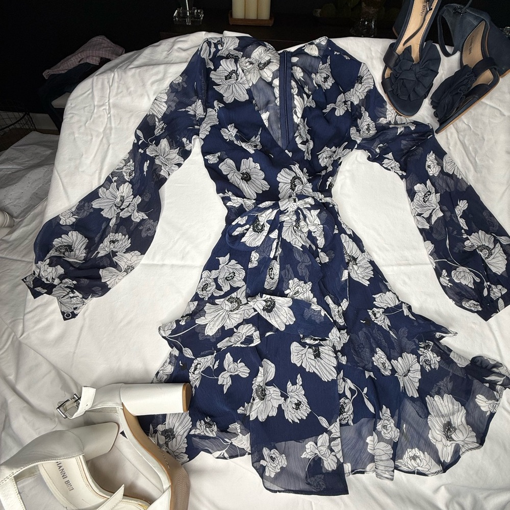 Dress with tie and choice of shoes